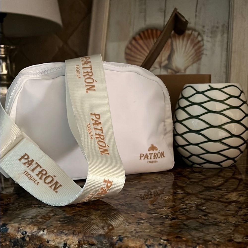 NEW! SET of 1 Patron bag w/ a single Patron ceramic mug!
